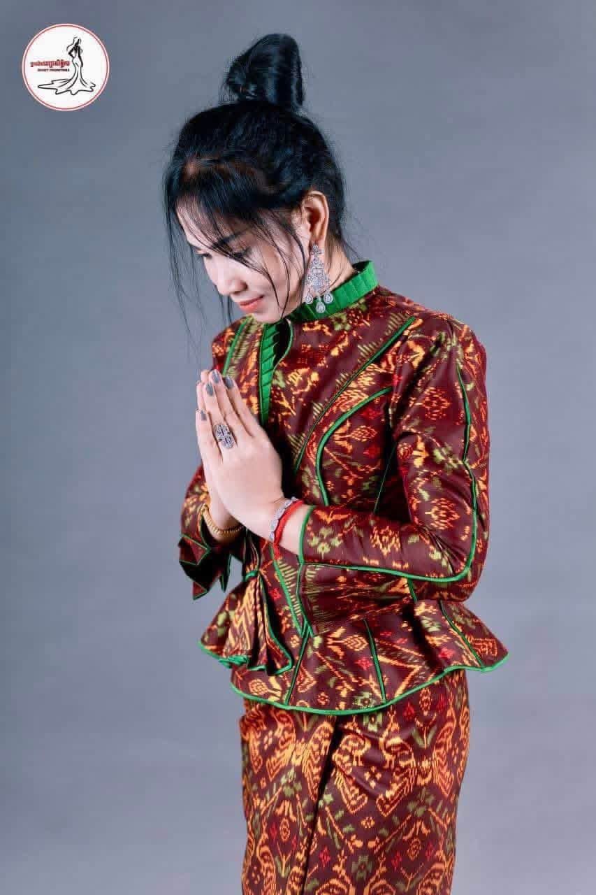 Sokuntheary Hin