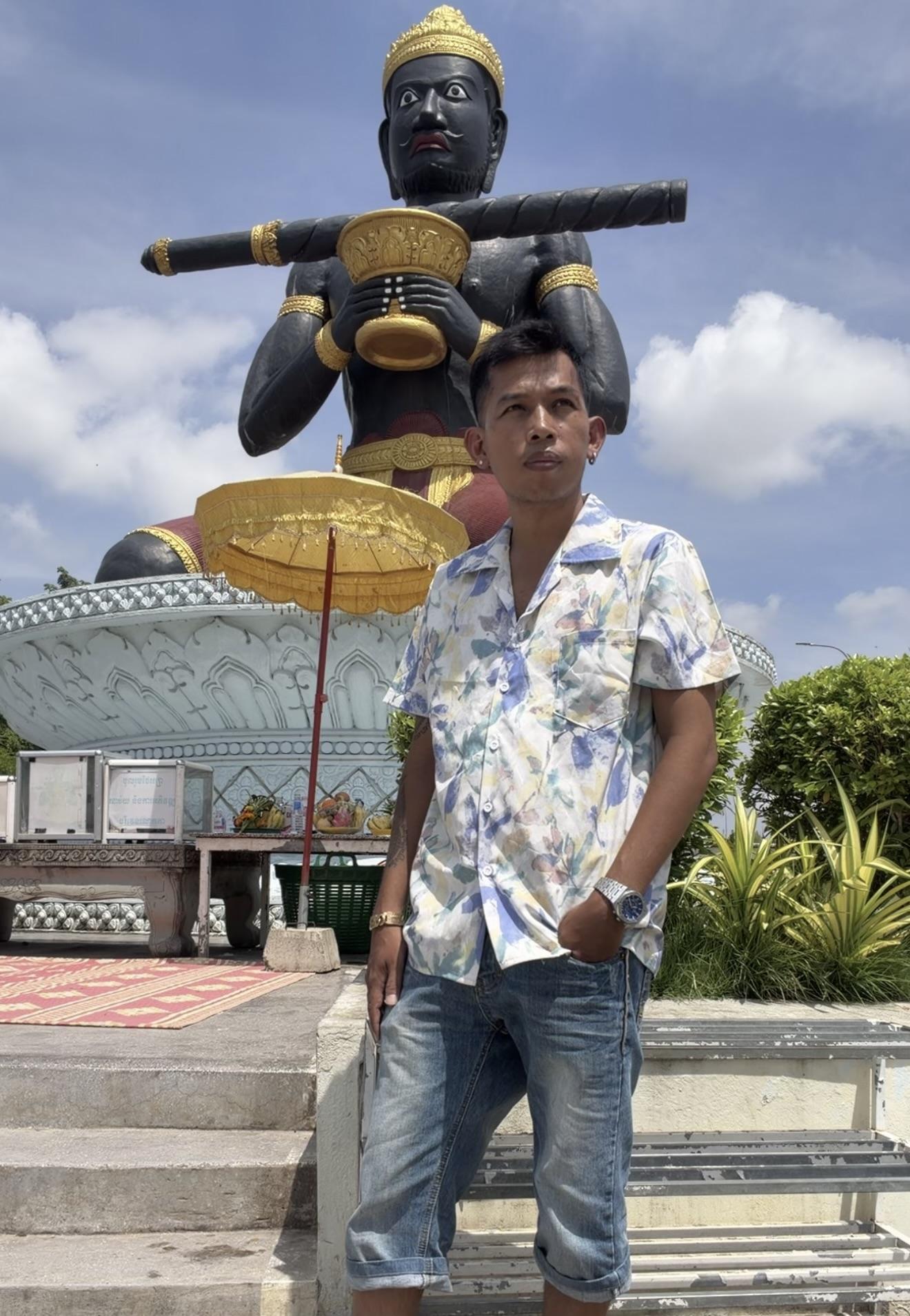 Khan Rothana 