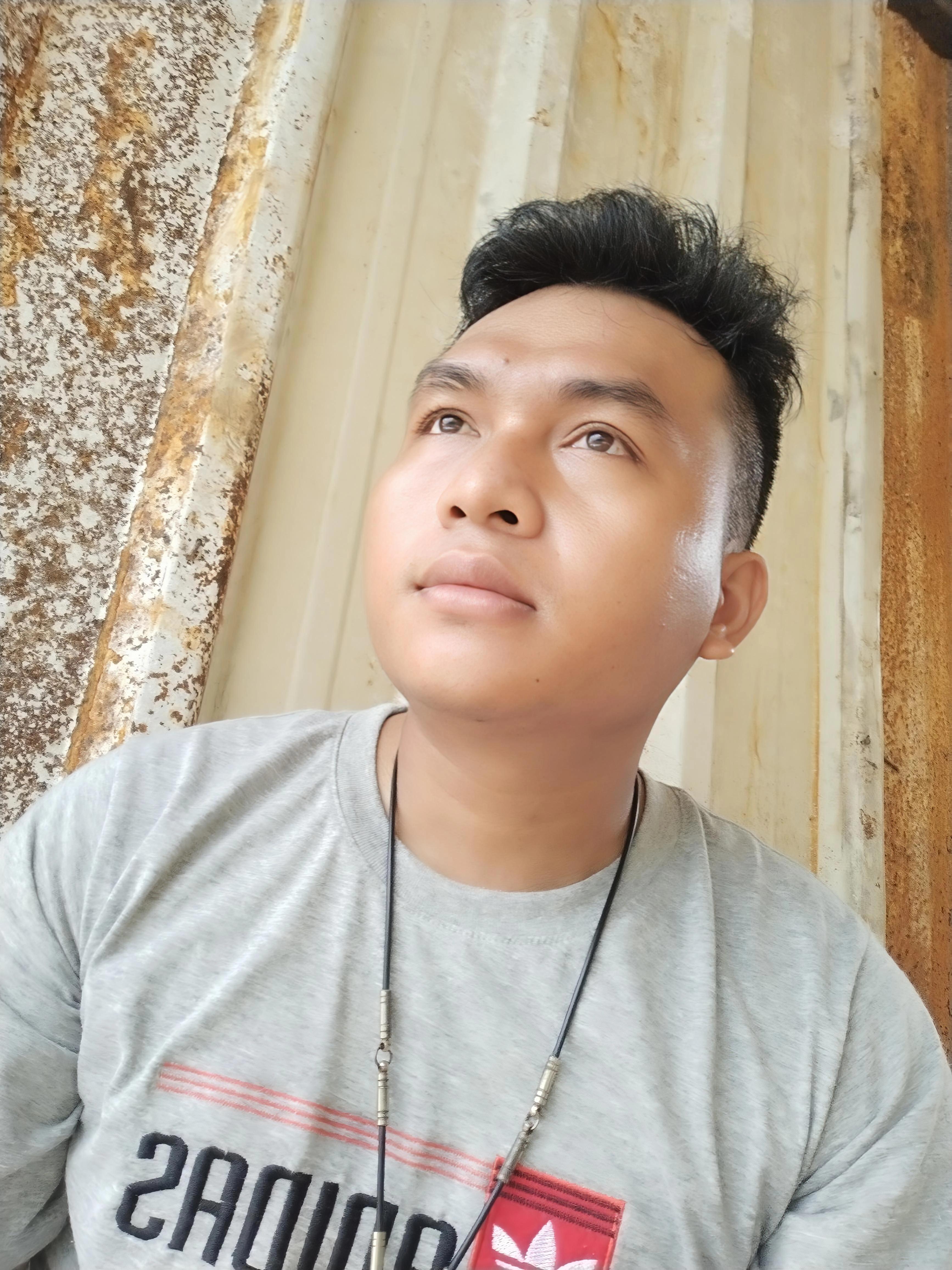 Phola Roeun