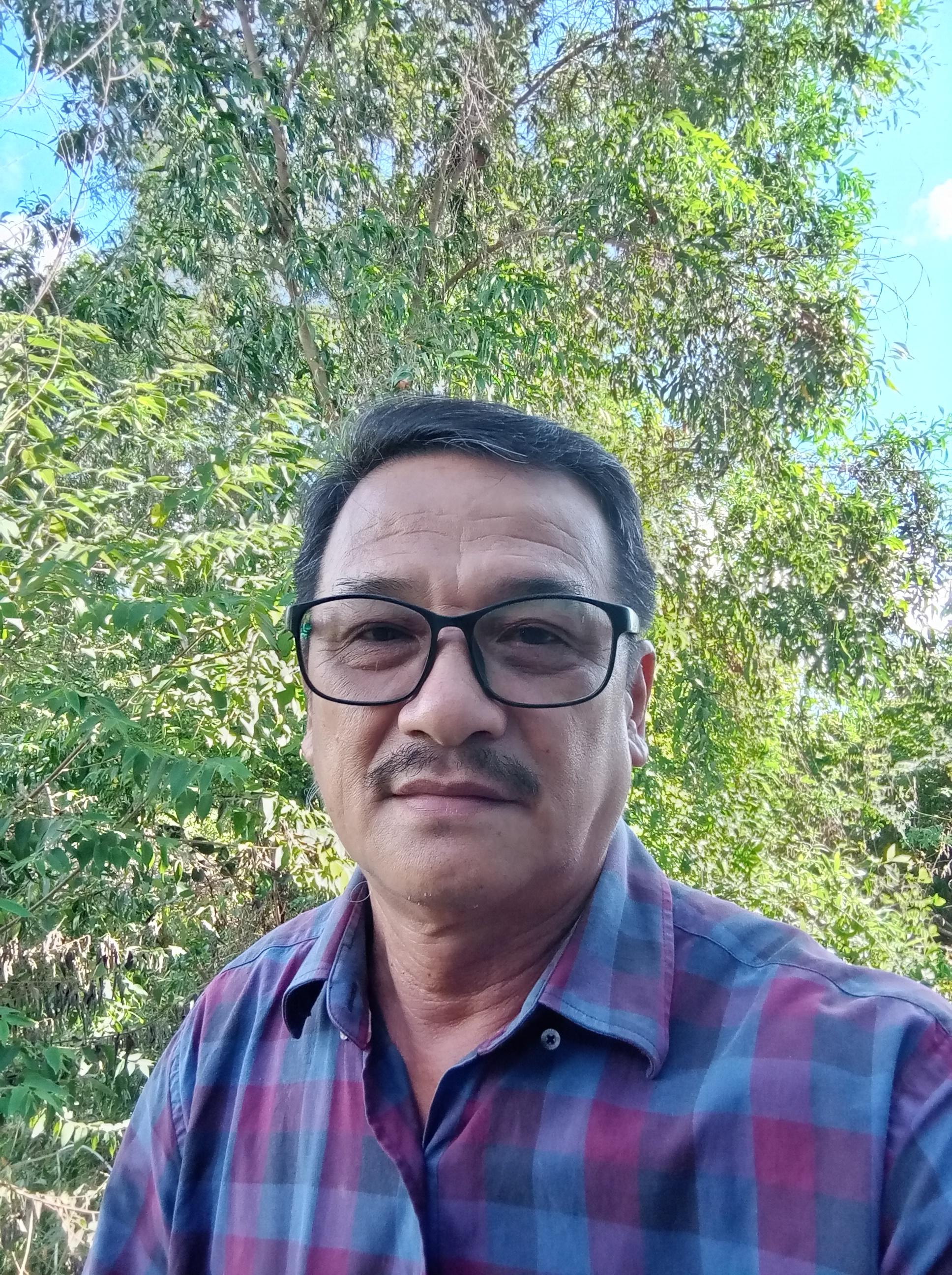 Kom Pongbay
