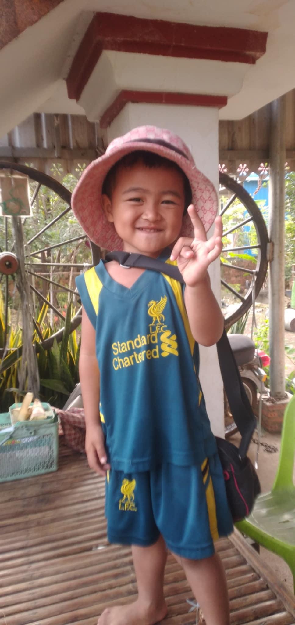 Johnny  Chhen
