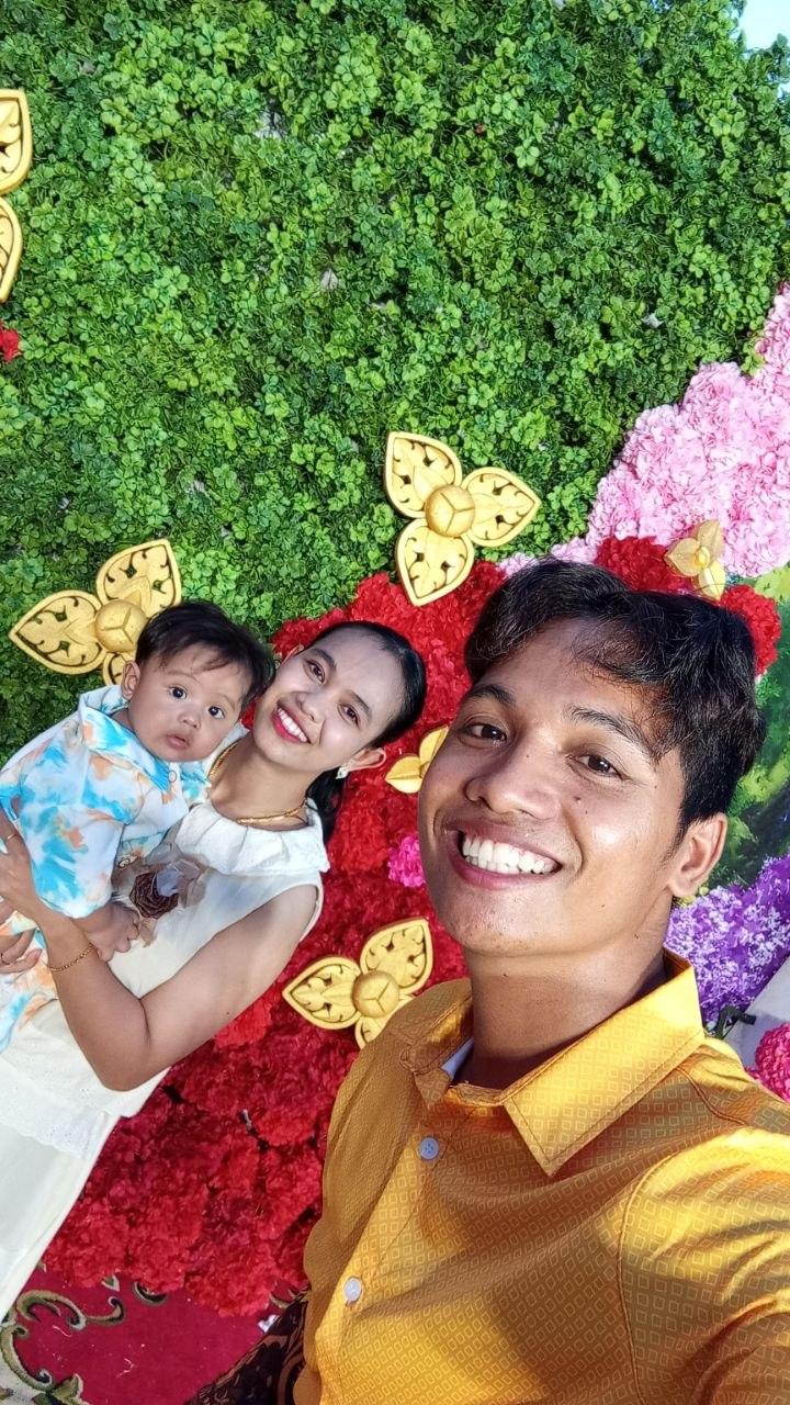 CHHUY THOEM