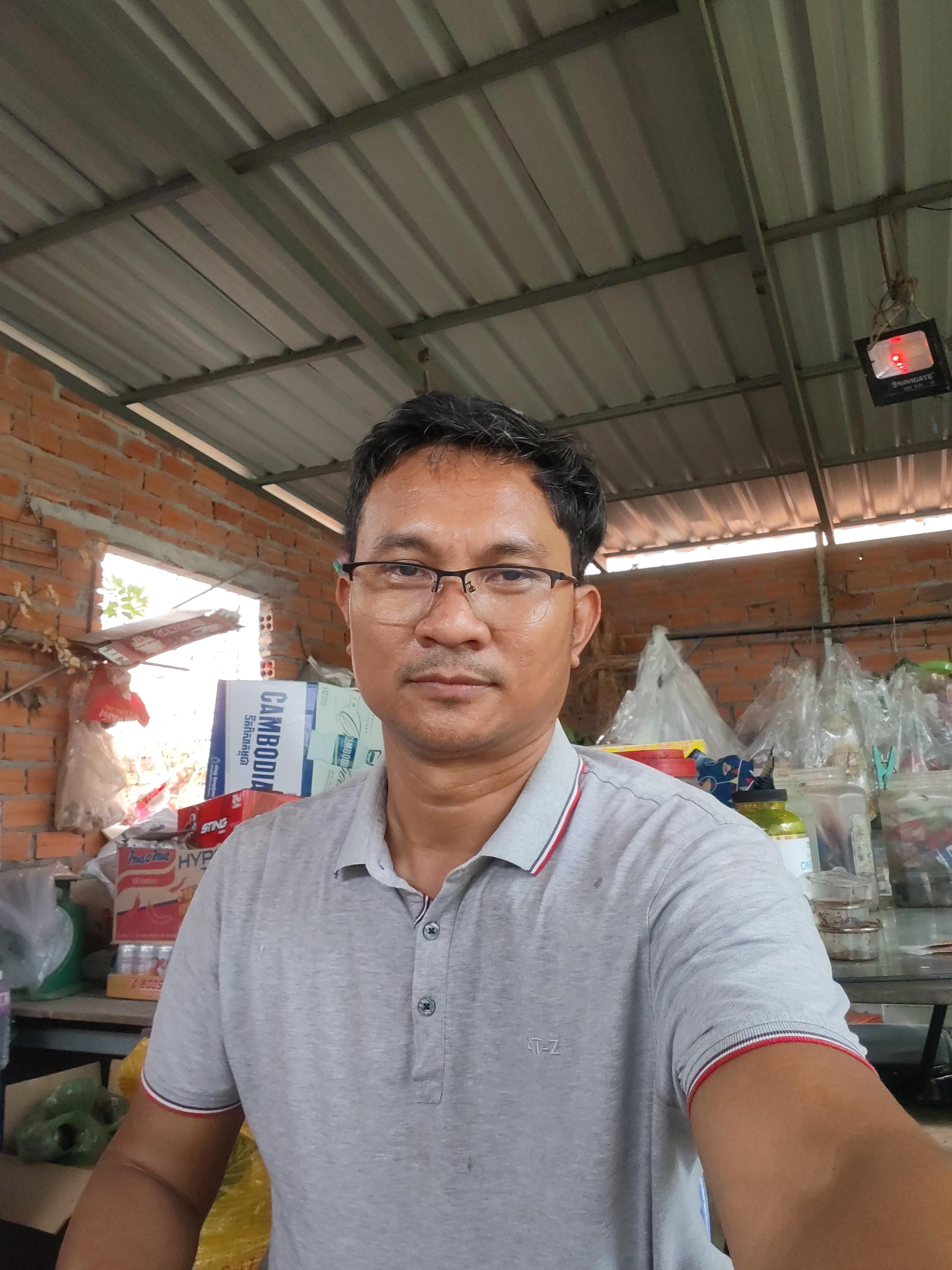 Sam Sok