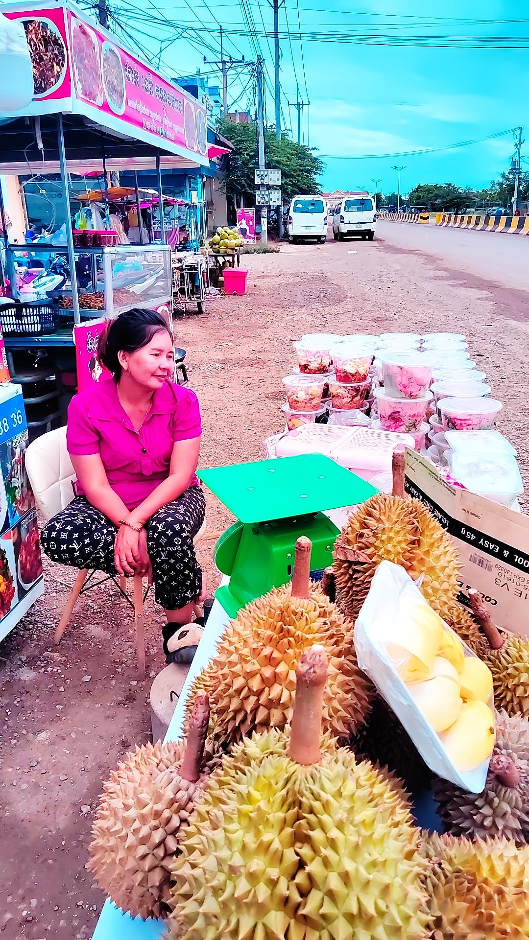 KHUT SOKHORN