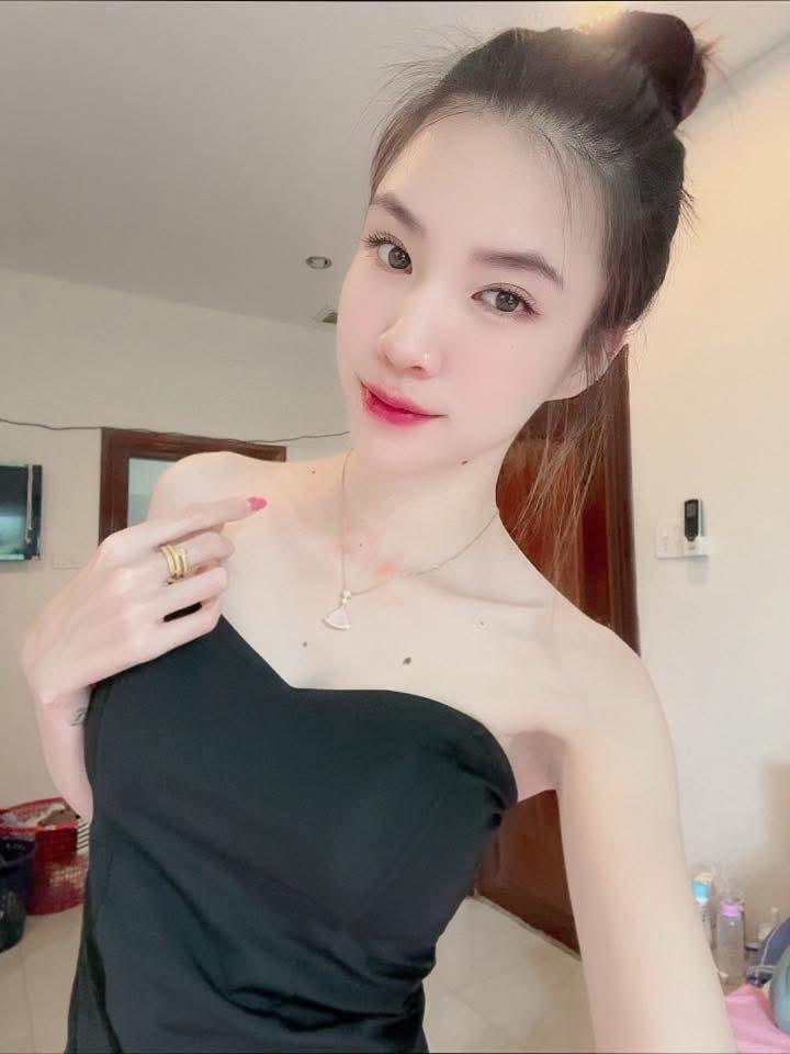 Ros Abigail